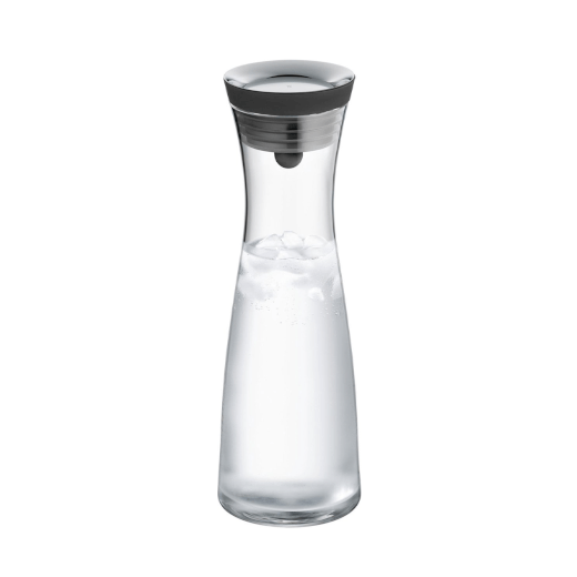 Carafe à eau - La plus élégante des carafes à décantation, agrémentée de glaçons ou de fruits pour parfaire l'expérience.